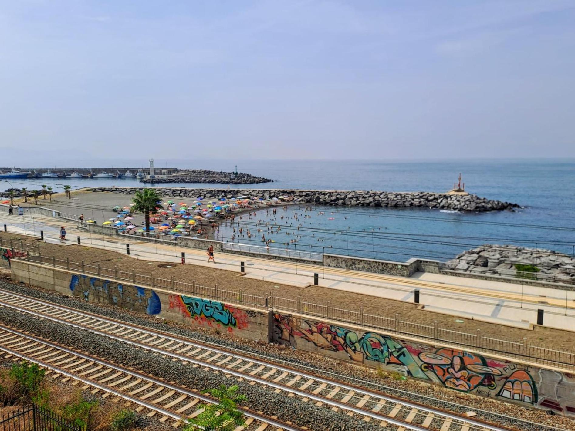 Neapolis Bay Apartment Portici Exterior photo